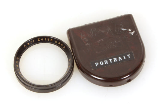 Carl Zeiss 42mm Distar 2.5x42 Portrait in Case