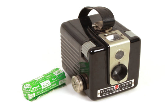 Vintage Kodak Brownie Hawkeye Bakelite 620 Camera w/ Film