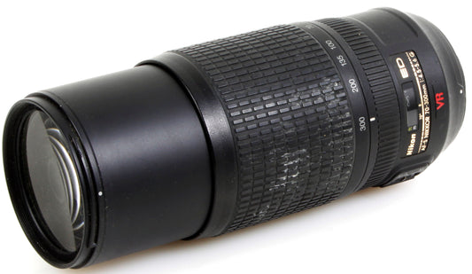 Nikon Nikkor AF-S 70-300mm f4.5-5.6 G ED VR IF Lens for PARTS or REPAIR