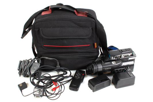 Sony Video 8 Handycam w Charger/Bag - For Parts
