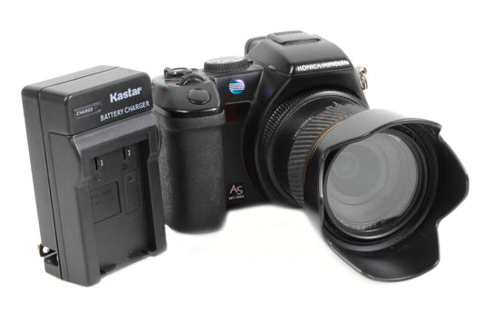 Konica Minolta Dimage A200 Digital Camera w/ Charger WORKS