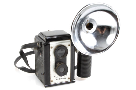 Sunbeam Six Twenty Vintage Art Deco Camera w Flash for 620 Film
