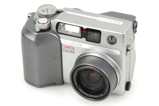 Olympus Camedia C-4000 Zoom Digital Camera 4MP 3X Optical Zoom w/ Memory Card