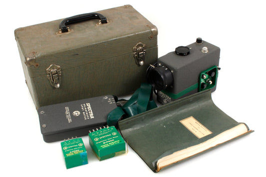 Spectra Brightness Spot Meter Photo Research Corps with Hard Case