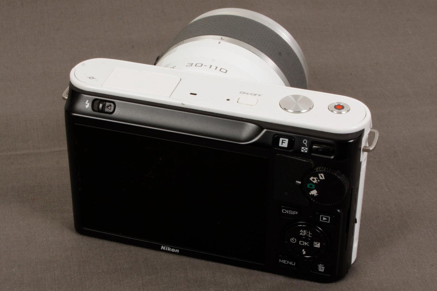 Nikon 1 J1 Mirrorless Digital Camera w 30-110mm Zoom Lens, Charger, Case, Manual