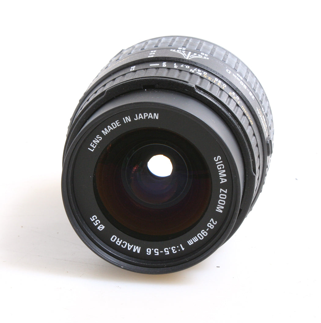 SIGMA 28-90MM 3.5-5.6 MACRO ZOOM LENS FOR NIKON WITH FRONT AND REAR CAPS AND HOOD