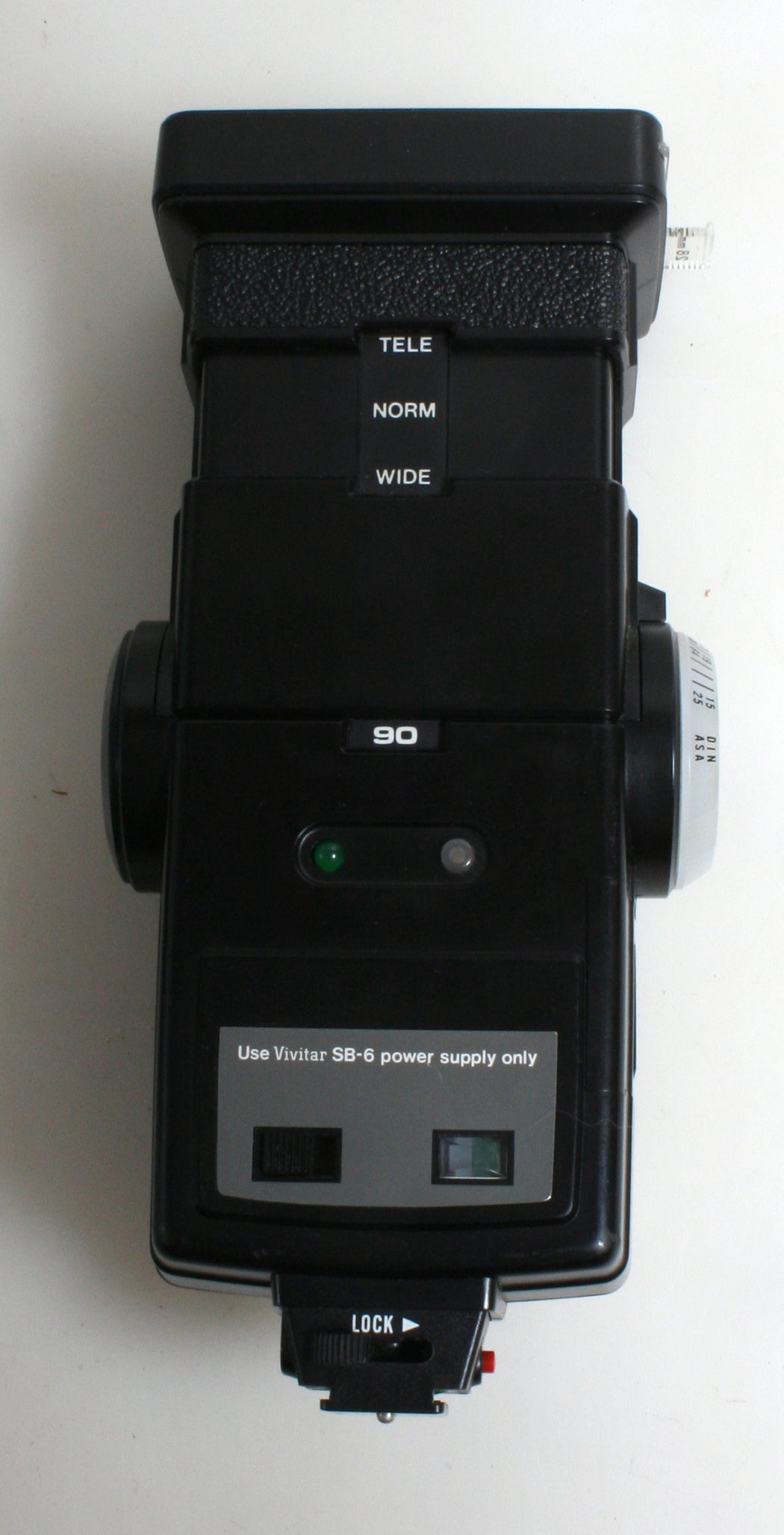 VIVITAR CAMERA FLASH SLR WITH CASE AND WIDE ANGLE DIFF WORKING