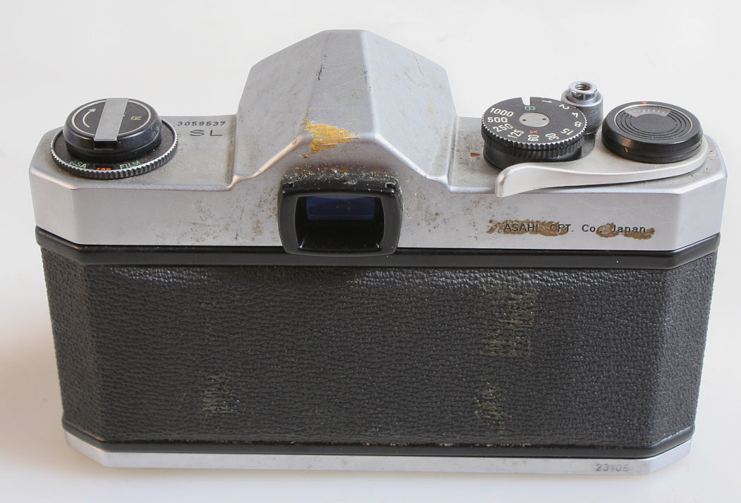 PENTAX SL W/ 55MM F 1.8 SMC TAKUMAR M42 SCREW MOUNT LENS W/ ORIGINAL CAP