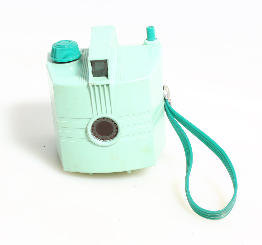 SAVOY GREEN CAMERA WITH GREEN STRAP