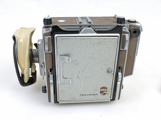 LINHOF TECHNIKA 4x5 RANGE FINDER FILM CAMERA WITH GRIP & ACCESSORY