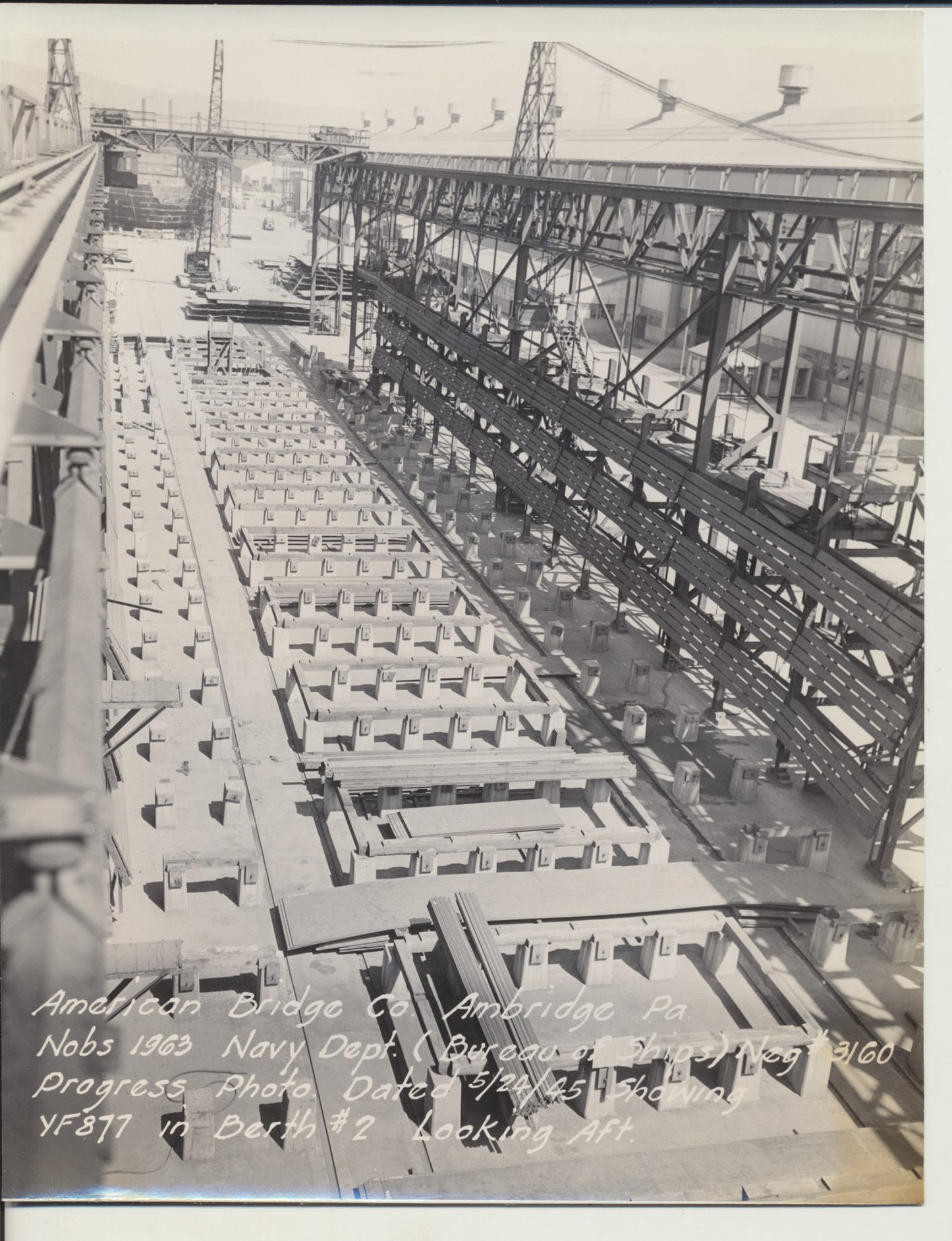 VINTAGE NAVY SHIPBUILDING PHOTOGRAPHS, SET OF 5//BLACK & WHITE IMAGES//SHIP