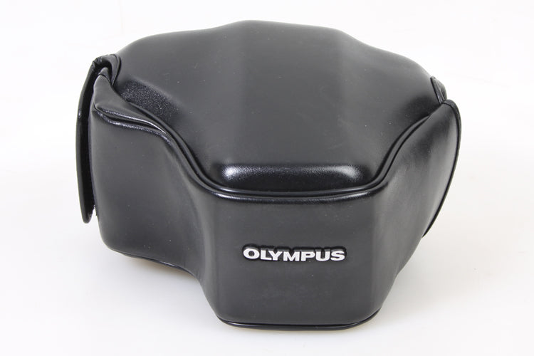OLYMPUS SEMIHARD CASE FOR OM707/OM77AF IN BOX