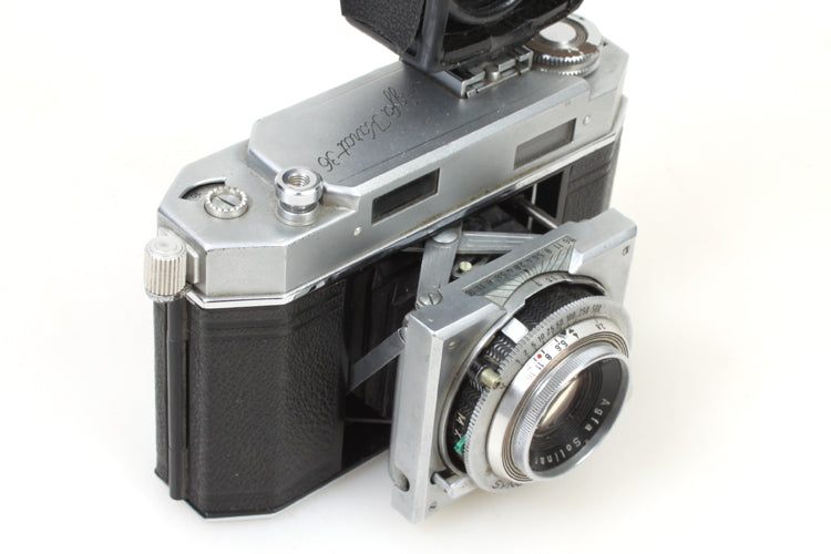 AGFA KARAT 36 CAMERA WITH FLASH ATTACHMENT AND BULB FOR DISPLAY ONLY