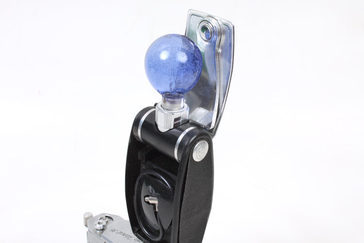 AGFA KARAT 36 CAMERA WITH FLASH ATTACHMENT AND BULB FOR DISPLAY ONLY