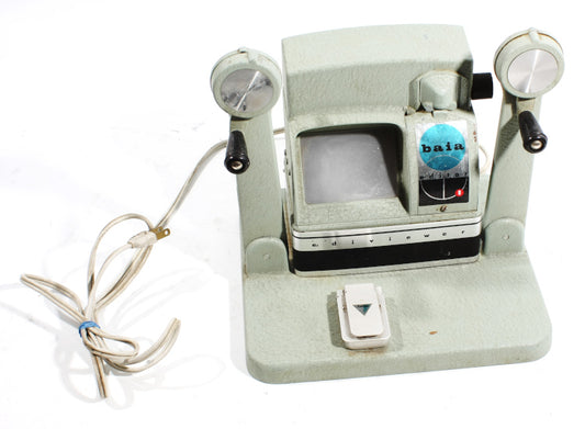 Vintage Baia Ediviewer Movie Editor with Film Cutter and Working Bulb