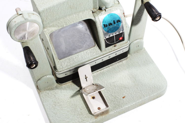 Vintage Baia Ediviewer Movie Editor with Film Cutter and Working Bulb