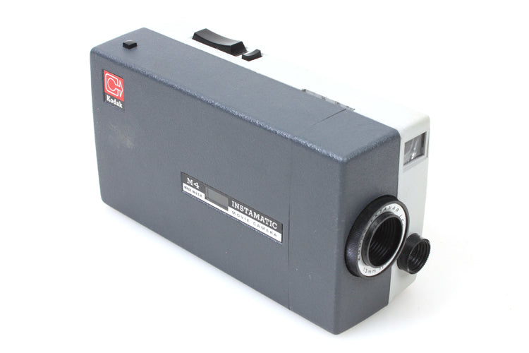 SUPER 8 MOVIE CAMERA & LIGHT IN CASE BOTH WORKING