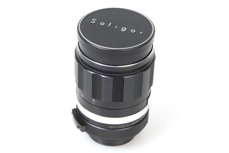 SOLIGOR TELE-AUTO 135MM F2.8 LENS / M42 SCREW MOUNT + LENS CAP + BUILT IN HOOD