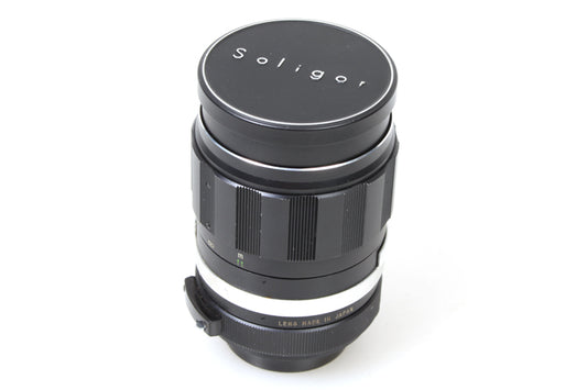 SOLIGOR TELE-AUTO 135MM F2.8 LENS / M42 SCREW MOUNT + LENS CAP + BUILT IN HOOD