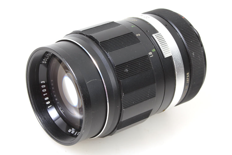 SOLIGOR TELE-AUTO 135MM F2.8 LENS / M42 SCREW MOUNT + LENS CAP + BUILT IN HOOD