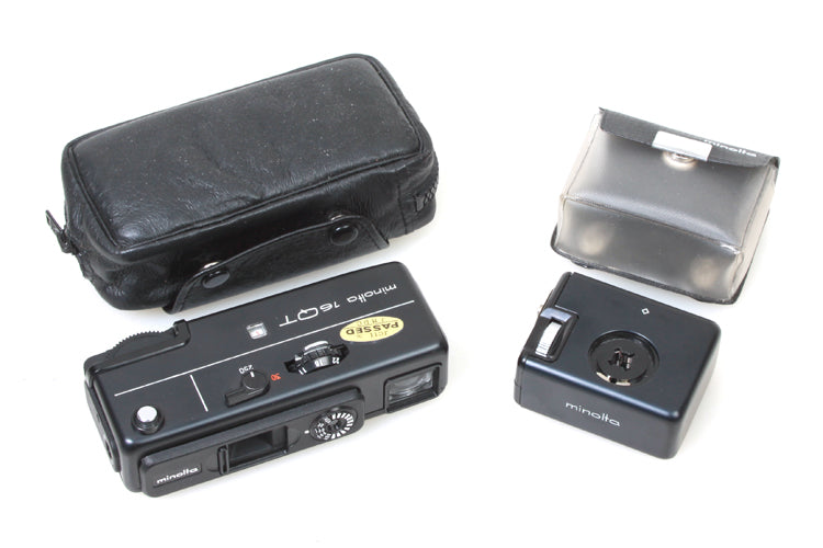 Spy Camera 16 Qt Film Camera w/ Flash + Cases