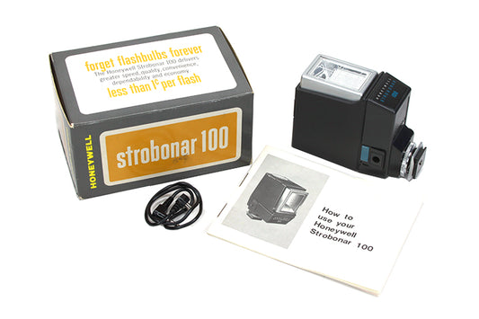 Camera Flash W Pc Cord & Manual in Box Fits Any Film Camera Tested Works