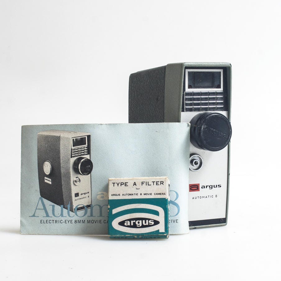 Art Deco 8mm Argus Movie Camera with Manual