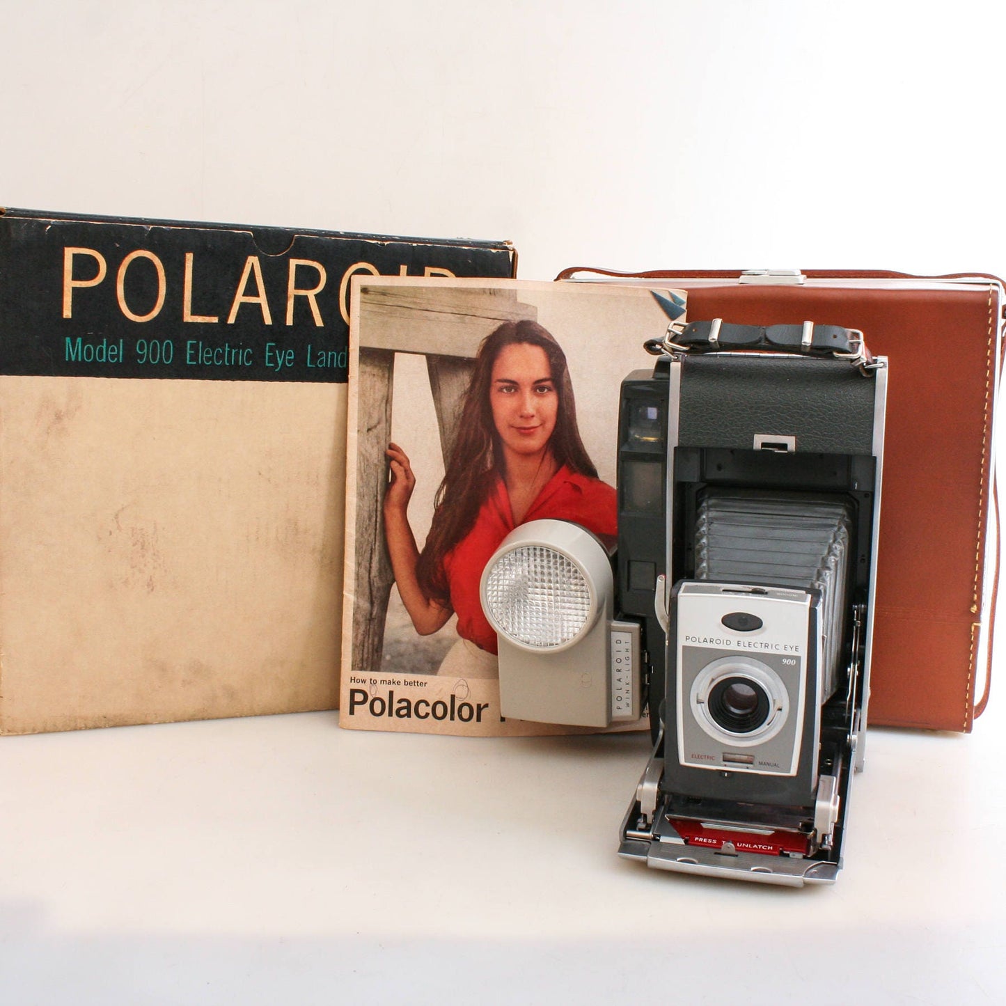 Polaroid Electric Eye Land Camera, Model 900, In Original Box w/ Manual, Flash and Carrying1Case