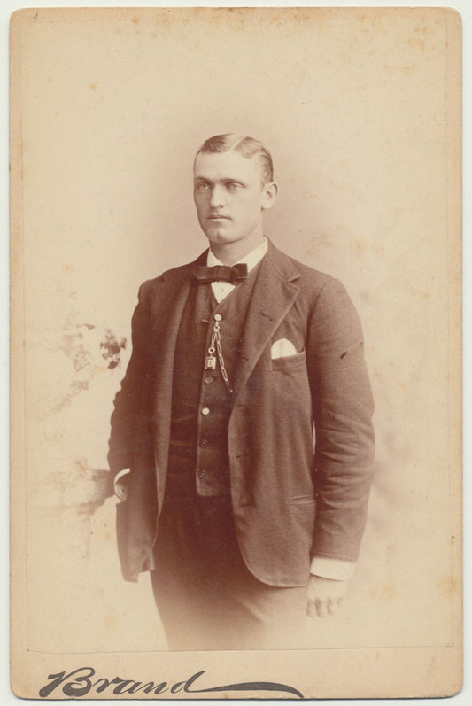Handsome Man in Three Piece Suit w/ Pocket Square, Chain. Cabinet Card. Chicago