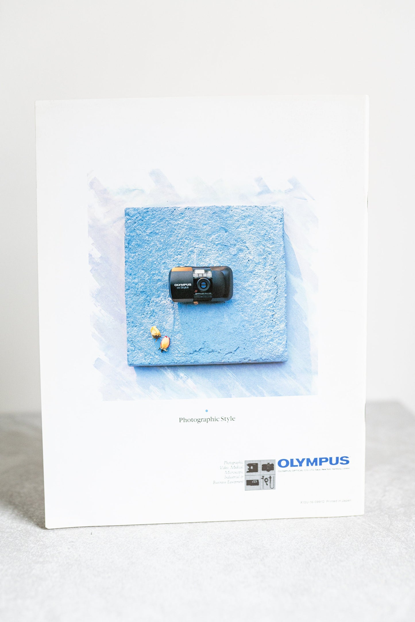Olympus Camera Magazine No. 16
