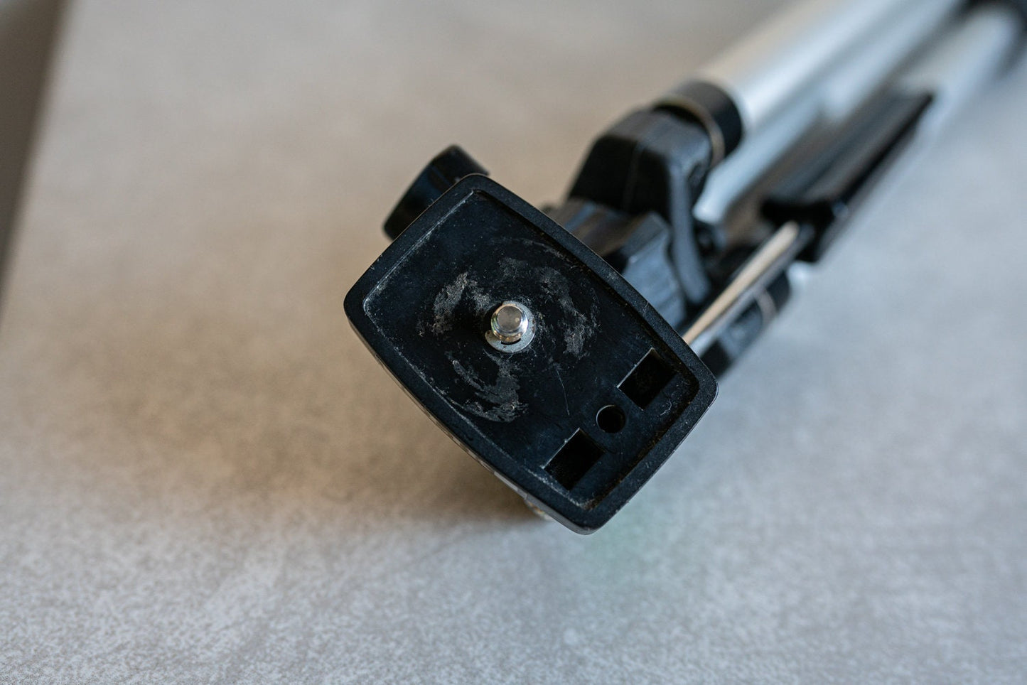 Slik 500G Compact Travel Tripod