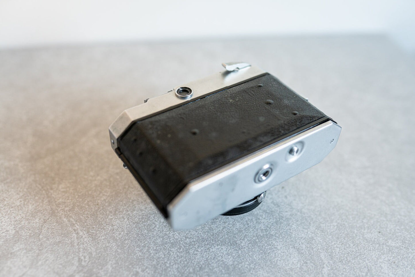 35mm Compact Camera w/ Case - Konilette 35