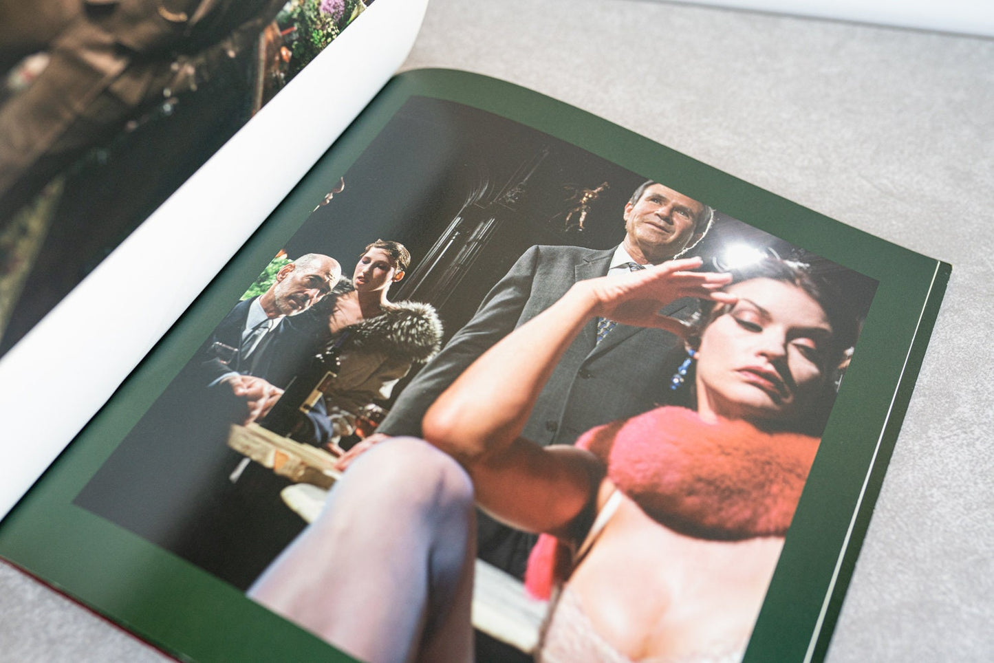 The Forbidden Pictures: Photographs by Larry Fink - Paperback