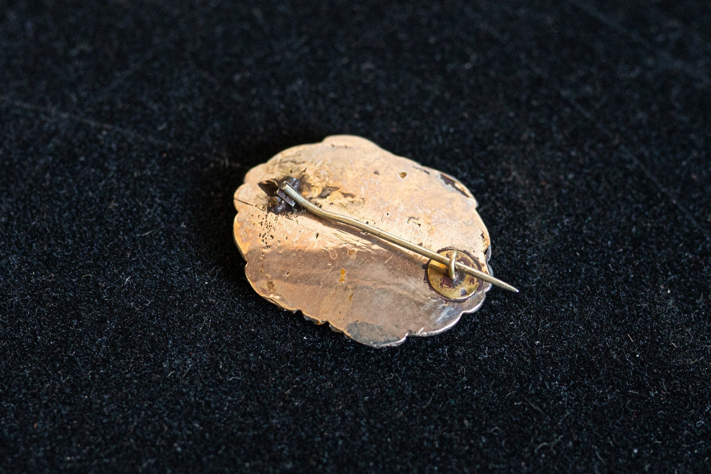 Vintage Oval Photo Locket - Repousse - Pinback