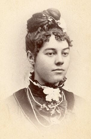 Portrait of Elegant Young Woman - R. R. MacLellan - Biddeford, Maine
