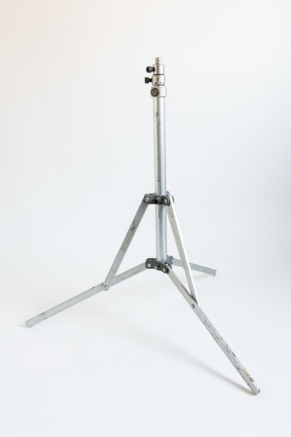 Vintage Mini Light Stand - 15 to 46 Tall