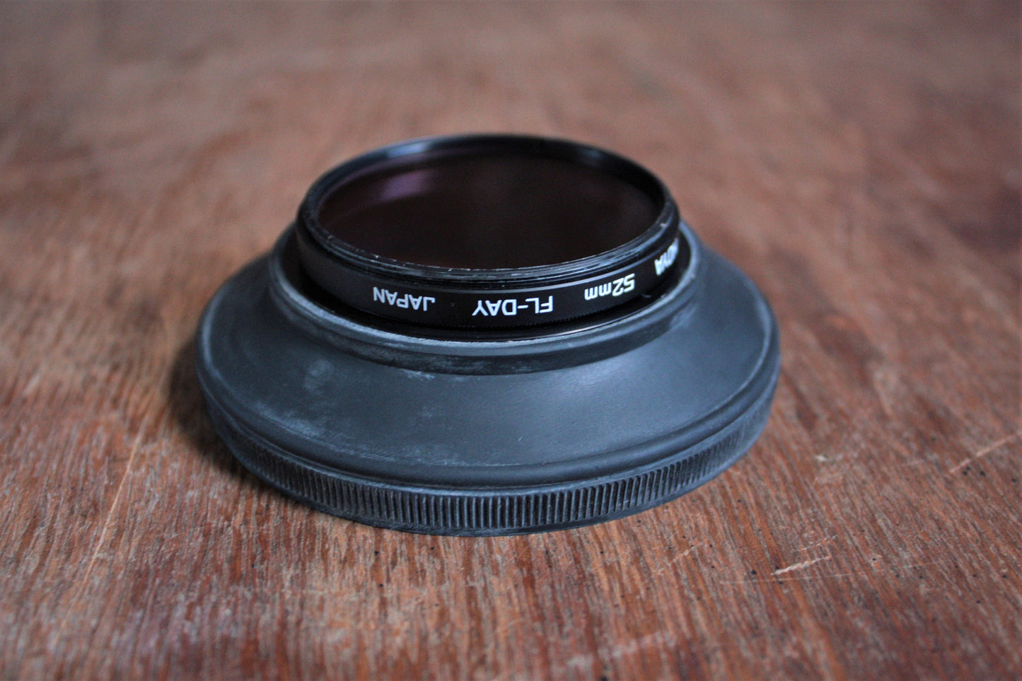 Wide Angle Lens Hood for 52mm Filter Thread with Day Filter
