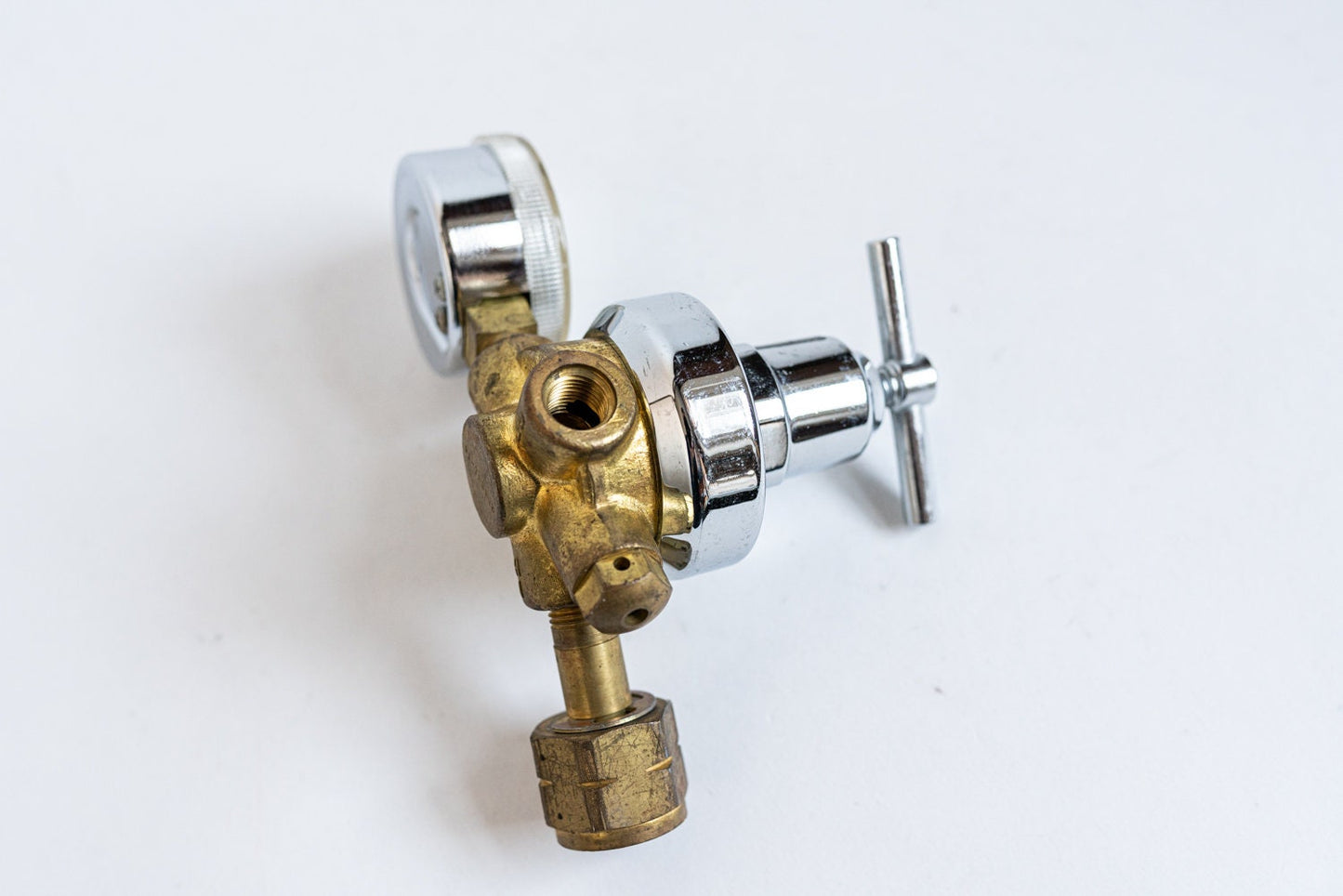 Vintage Airco Nitrogen Regulator w/ psi and kPa Gauge - CGA 555