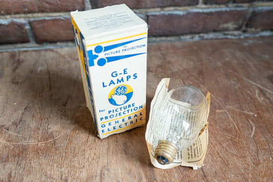 GE 500W 115V Light Bulb