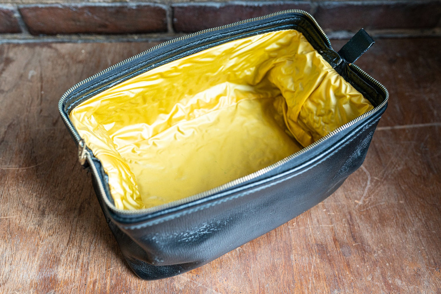 Vintage Black Folding Travel Bag - Yellow Interior - Pop Up Style