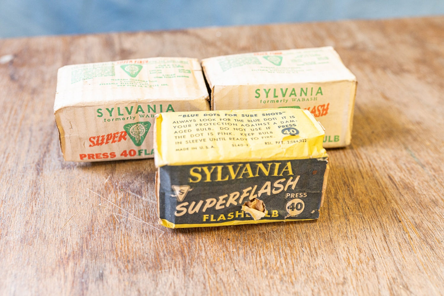 Press 40 Flashbulbs SET 3