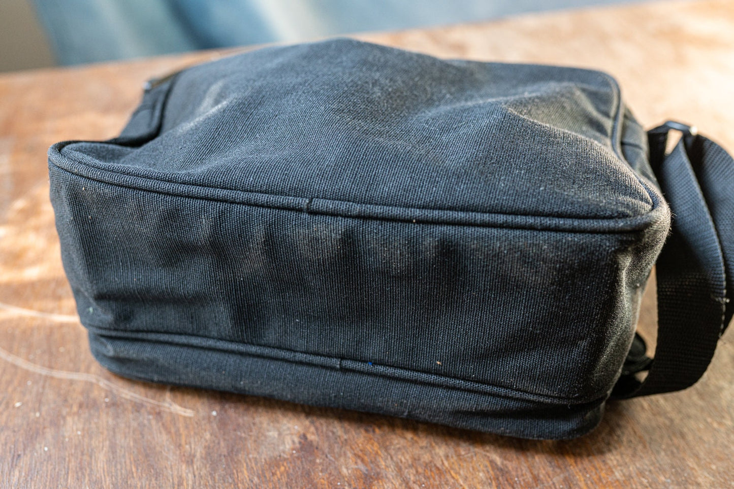 Vintage Black Totes Camera Bag w/ Strap