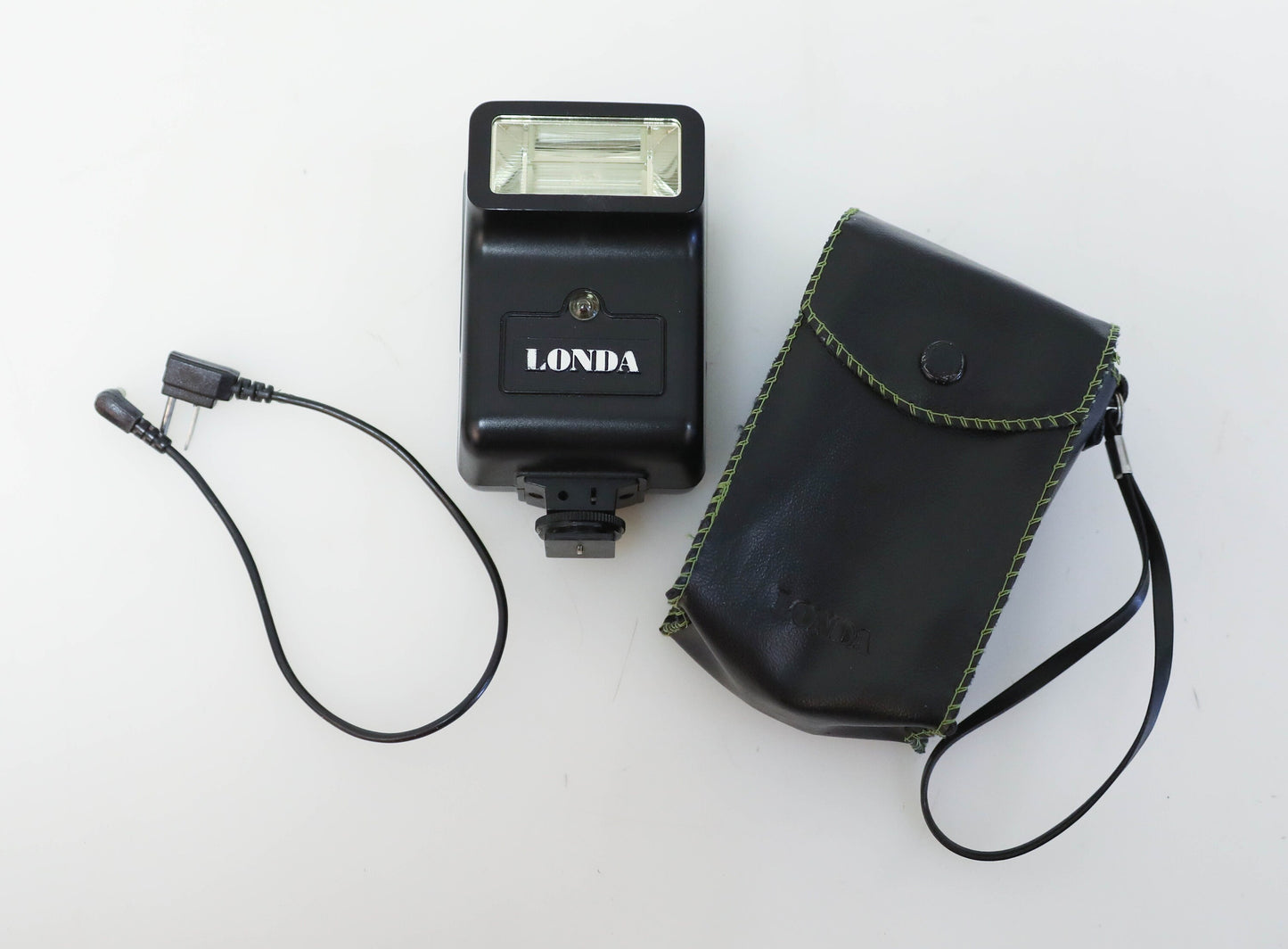 Vintage 35mm Ricoh KR-10 Super Camera with Ricoh 50mm f/1.7 Lens and Londa Flash