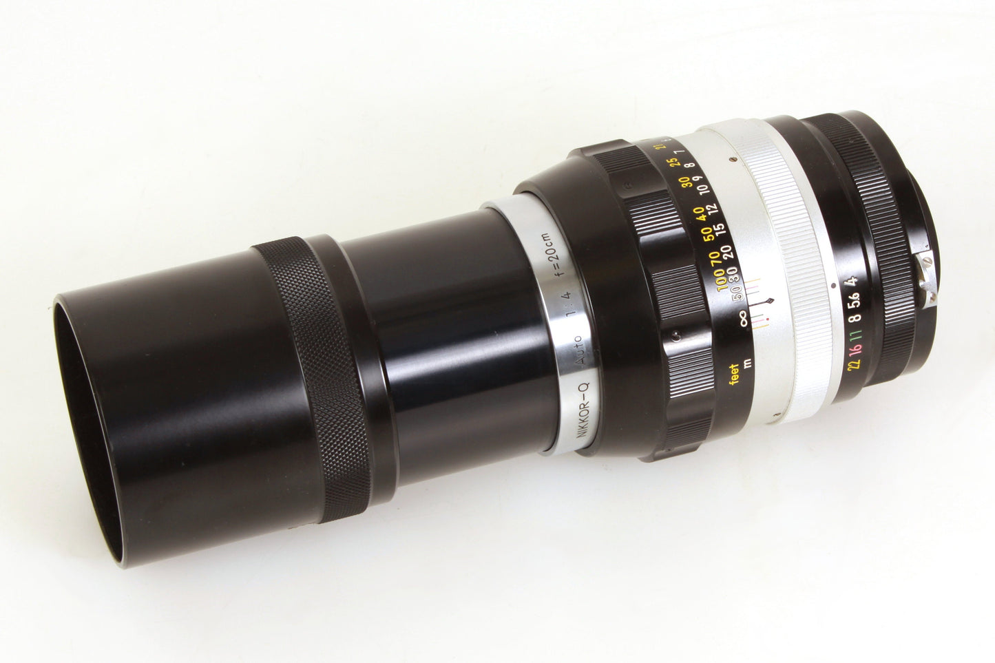 Nikon F  film lense fm/fe/fa/f3  200mm 4.0 Lens w/ Nippon Kogaku Lens Case