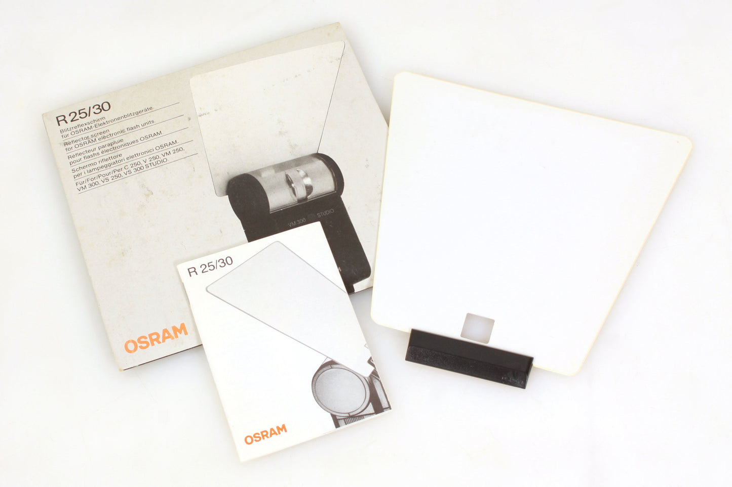 Osram C250 Studio Flash & Reflector Screen