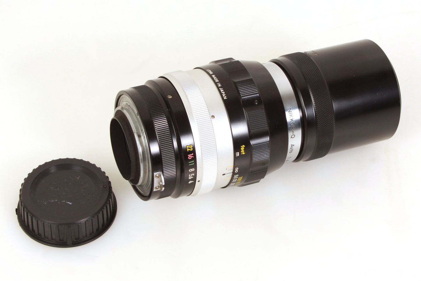 Nikon F  film lense fm/fe/fa/f3  200mm 4.0 Lens w/ Nippon Kogaku Lens Case