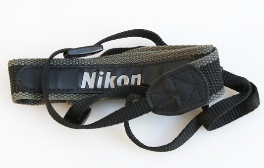 Nikon Strap Black/Gray