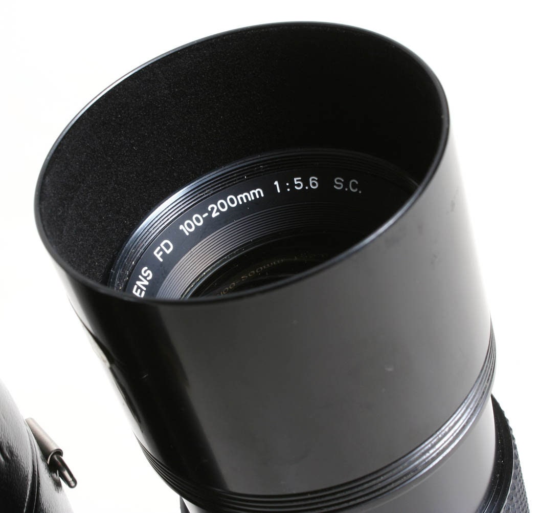 100-200mm F5.6 Canon FD Lens in Original Case