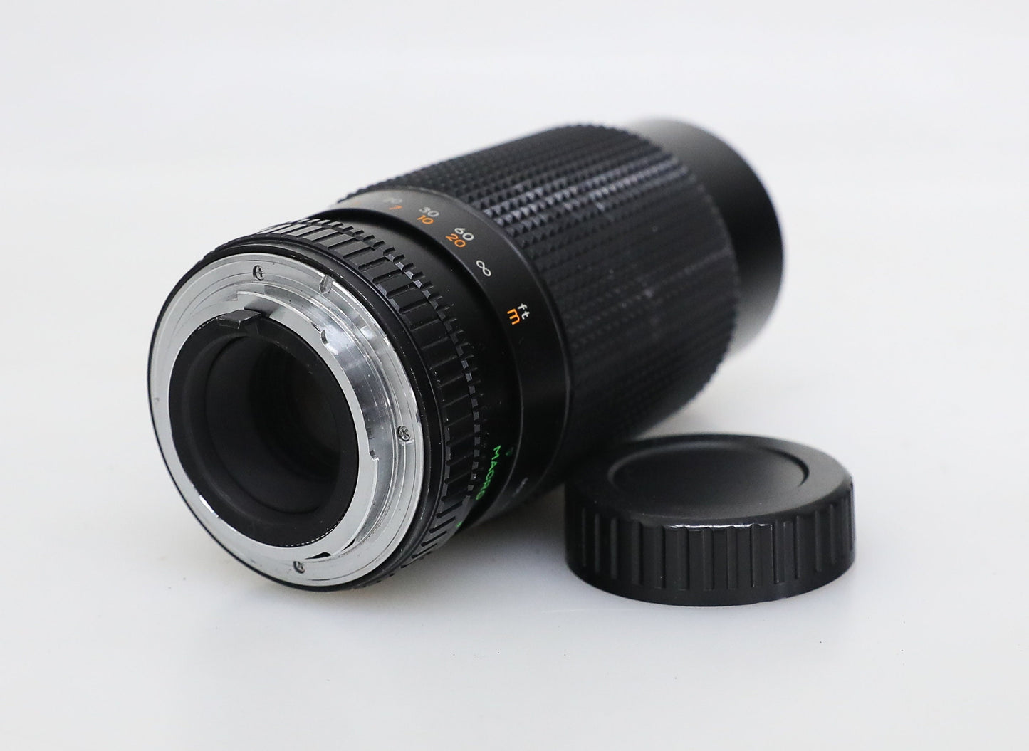 Minolta MD  FILM LENSE 80-200mm f/4.0 Zoom Lens with Macro