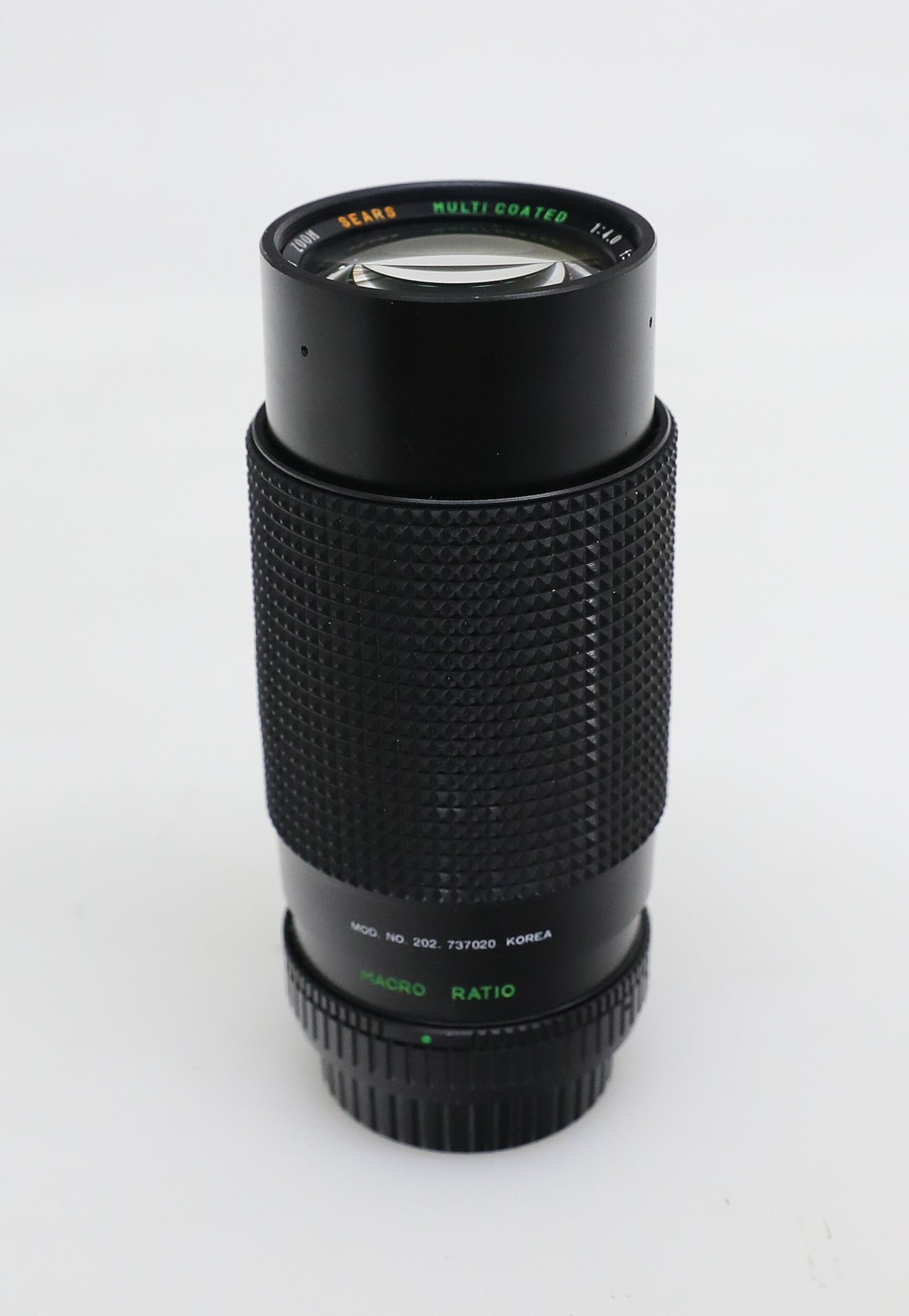 Minolta MD  FILM LENSE 80-200mm f/4.0 Zoom Lens with Macro